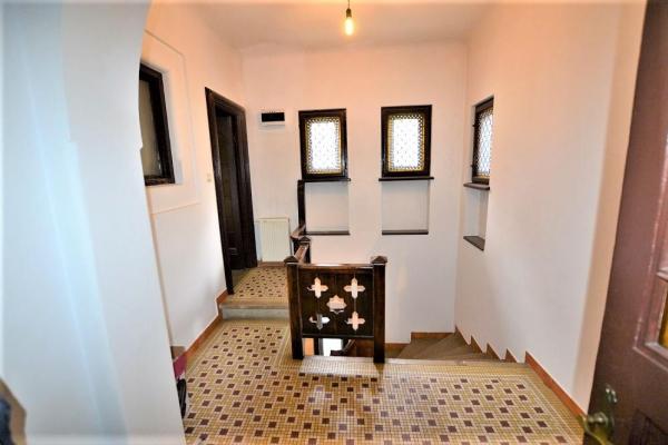 Vila Interbelica 10 camere Romana - A.S.E.