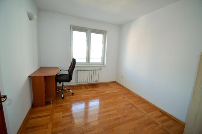3-room apartment 143 sqm - with parking included - Herastrau