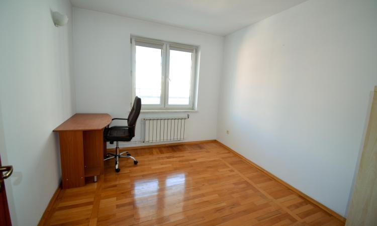 3-room apartment 143 sqm - with parking included - Herastrau