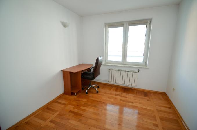 3-room apartment 143 sqm - with parking included - Herastrau
