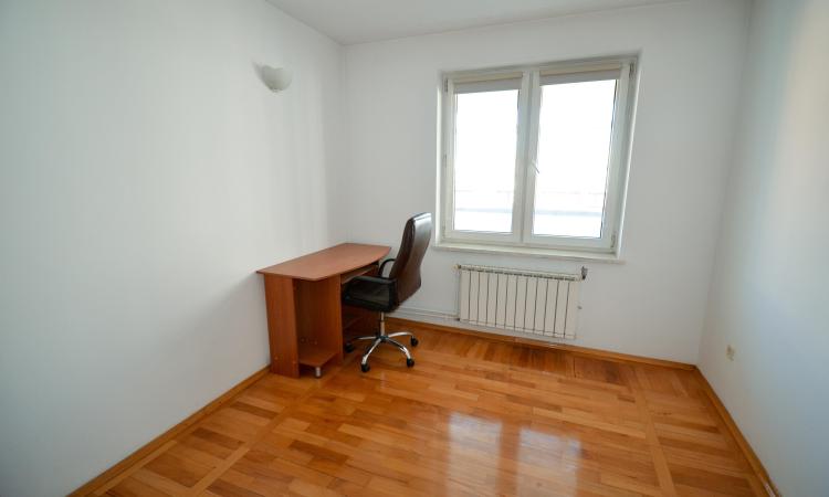 3-room apartment 143 sqm - with parking included - Herastrau
