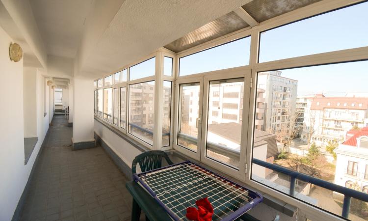 3-room apartment 143 sqm - with parking included - Herastrau