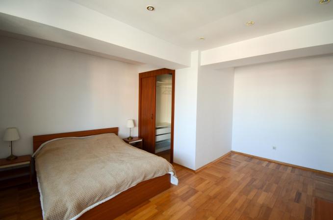 3-room apartment 143 sqm - with parking included - Herastrau