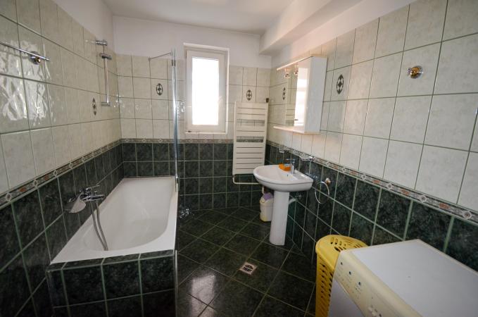 3-room apartment 143 sqm - with parking included - Herastrau