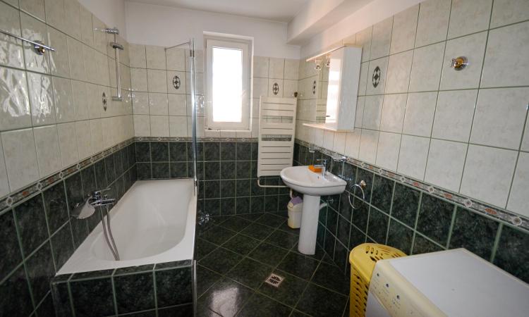 3-room apartment 143 sqm - with parking included - Herastrau