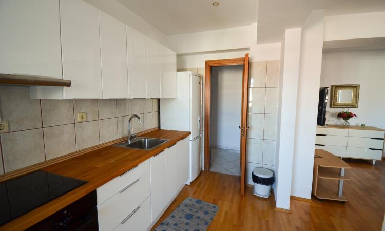 3-room apartment 143 sqm - with parking included - Herastrau