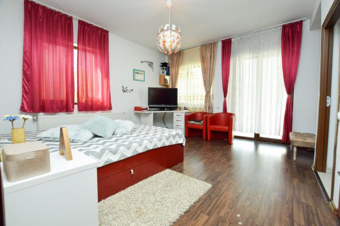 Vila -4 camere - Pipera