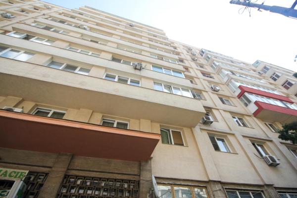 Apartament 3 camere - renovat complet - Metrou Gara de Nord