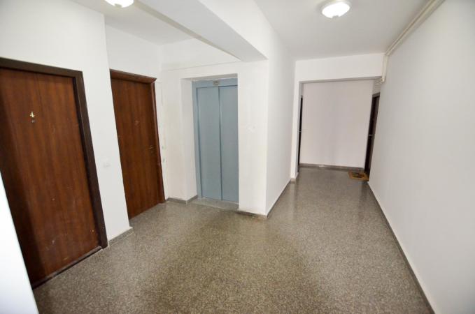 New 3 room (2 bedrooms) apartment for rent in Aviatiei area