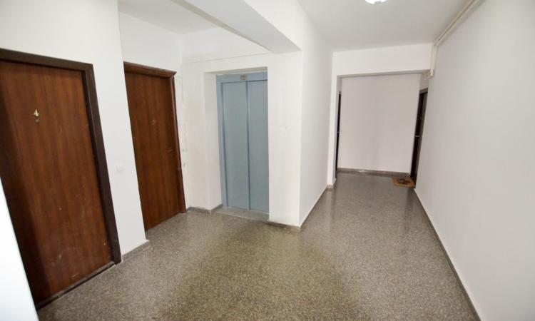 New 3 room (2 bedrooms) apartment for rent in Aviatiei area