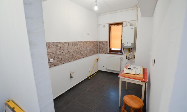 New 3 room (2 bedrooms) apartment for rent in Aviatiei area