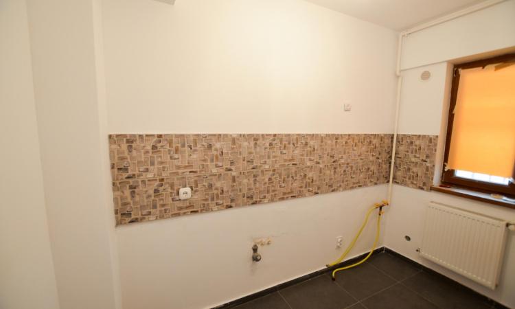 New 3 room (2 bedrooms) apartment for rent in Aviatiei area