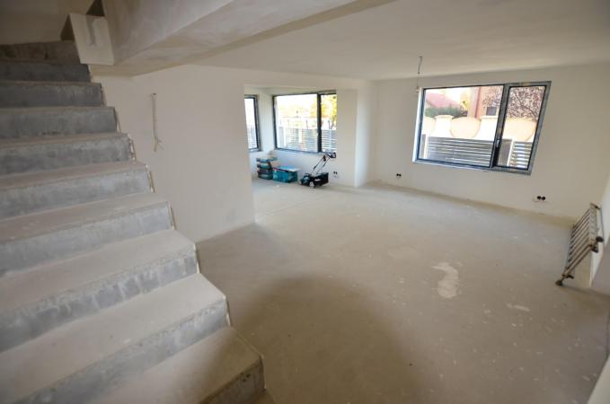 Vanzare Vila P+1 tip duplex 4 camere - Pipera
