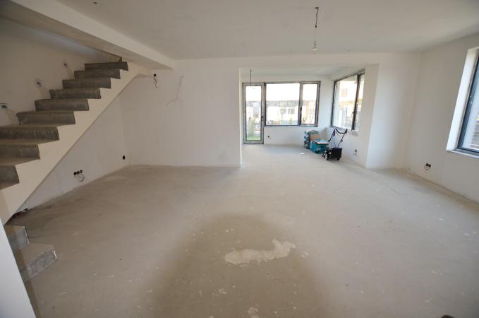 Vanzare Vila P+1 tip duplex 4 camere - Pipera