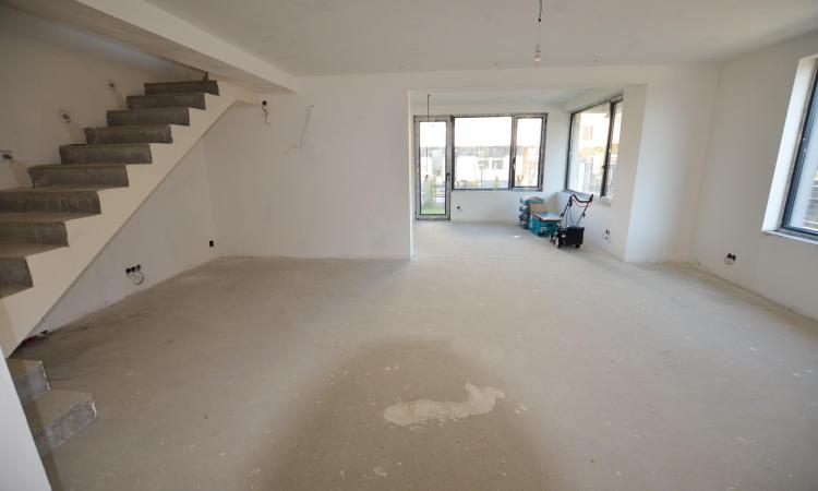 Vanzare Vila P+1 tip duplex 4 camere - Pipera