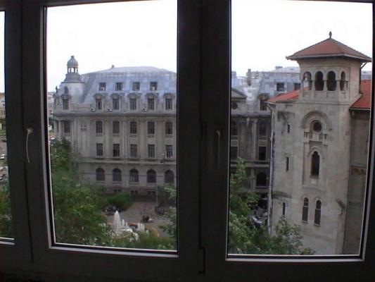 Apartament 4 camere semidecomandat - Universitate Bloc Dunarea