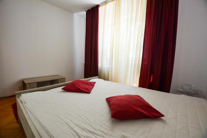 Inchiriere ap 2 camere decomandat  - Aviatiei / Smaranda Braescu