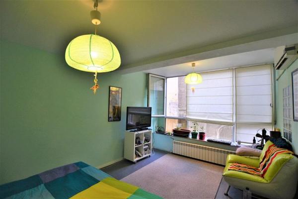 Apartament 3 camere transformat in 2 camere Calea Victoriei