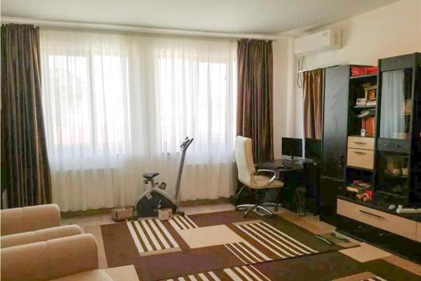 Apartament 3 Camere Dacia Bloc 2010