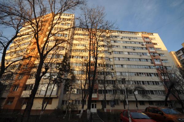Tineretului metrou parc Spatiu birouri 3 camere decomandate 65mp