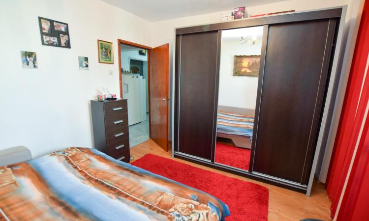 Apartament 2 camere Octavian Goga - stradal - 64 mp