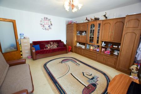 Apartament 2 camere Octavian Goga - stradal - 64 mp