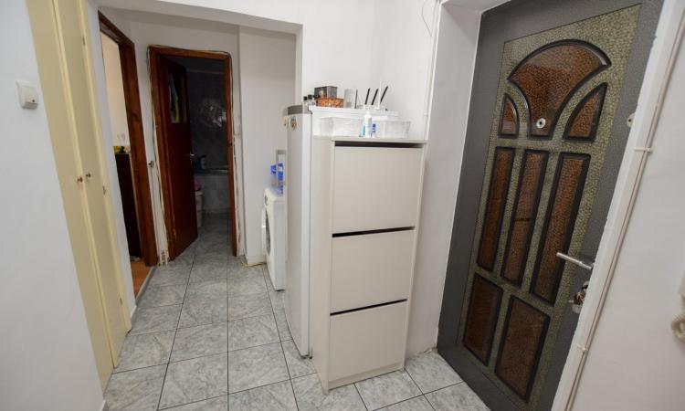 Apartament 2 camere Octavian Goga - stradal - 64 mp