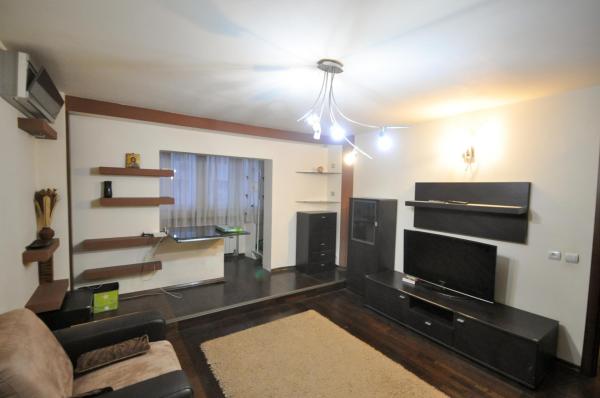 Nerva Traian Octavian Goga Vitan Mall Apartament 2 camere Decomandat