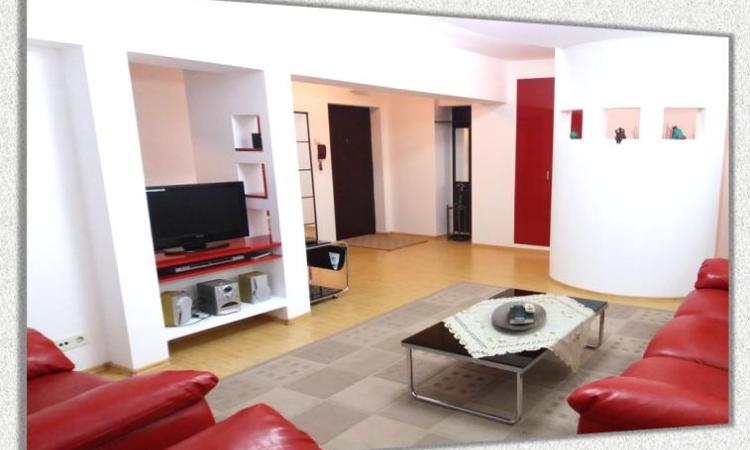 Piata Unirii Fantani Apartament 3 camere Lux Mobilat si Utilat