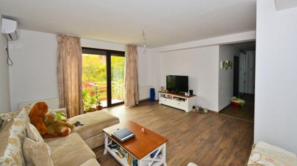 Baneasa - Petre Aurelian, apartament 3 camere, gradina proprie