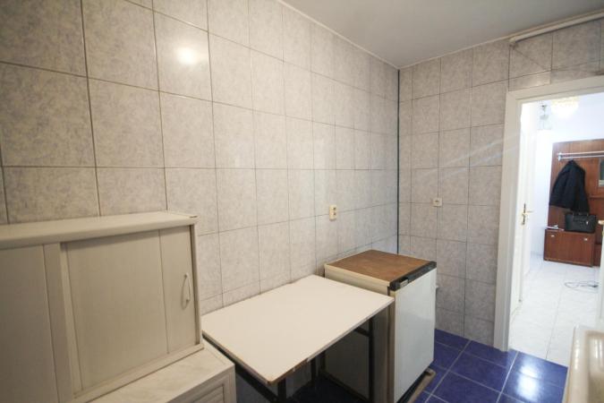 Apartament 2 camere renovat - etj 1 - Drumul Taberei