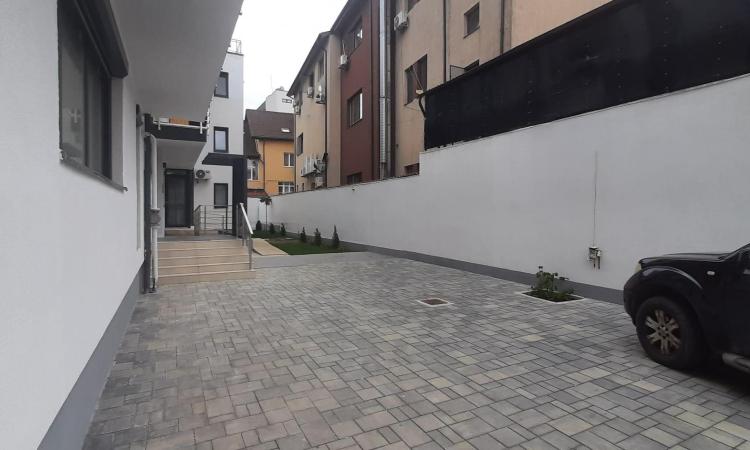 Baneasa - Sisesti - Regimentului 12 - 3 camere cu terase 20 mp
