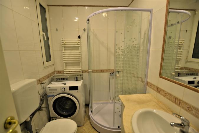 Garsoniera Cismigiu vis a vis Hotel Novotel