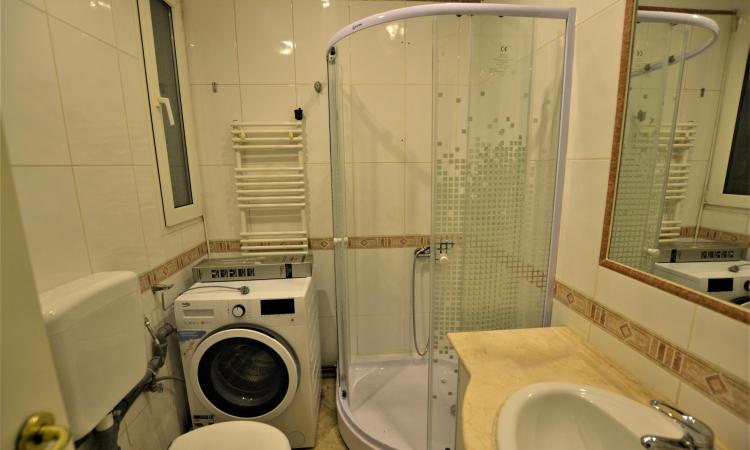 Garsoniera Cismigiu vis a vis Hotel Novotel