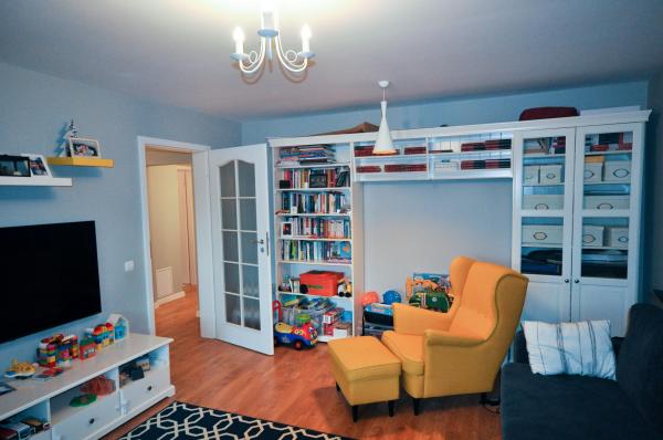 Bd Decebal Calea Calarasilor  Delea Apartament 3 camere Decomandat