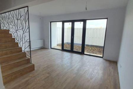 Vila 5 camere-PIPERA