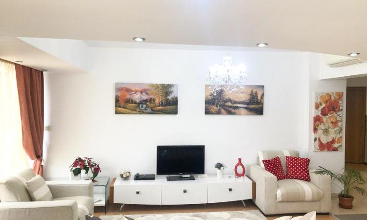 Bulevardul Unirii Tribunal Apartament decomandat 80mp 2 camere