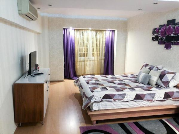 Bulevardul Unirii Tribunal Apartament decomandat 80mp 2 camere