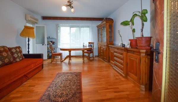 Apartament 3 camere Vatra Luminoasa