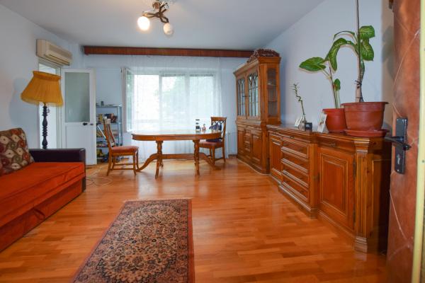 Apartament 3 camere Vatra Luminoasa