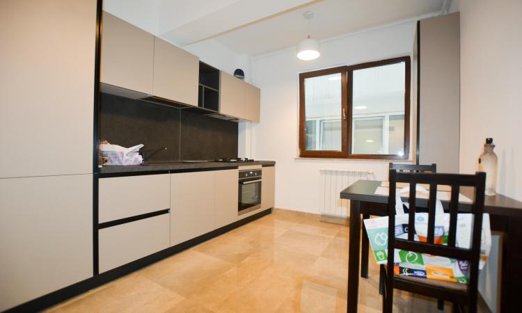 Vanzare ap 2 cam Aviatiei / Trifesti - mobilat Rovere Mobili