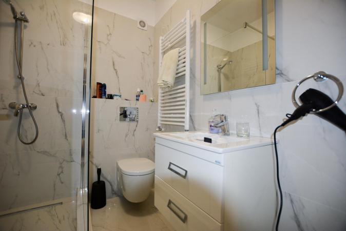 Vanzare ap 3 cam Aviatiei / Trifesti - mobilat Rovere Mobili