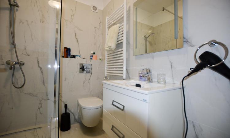 Vanzare ap 3 cam Aviatiei / Trifesti - mobilat Rovere Mobili