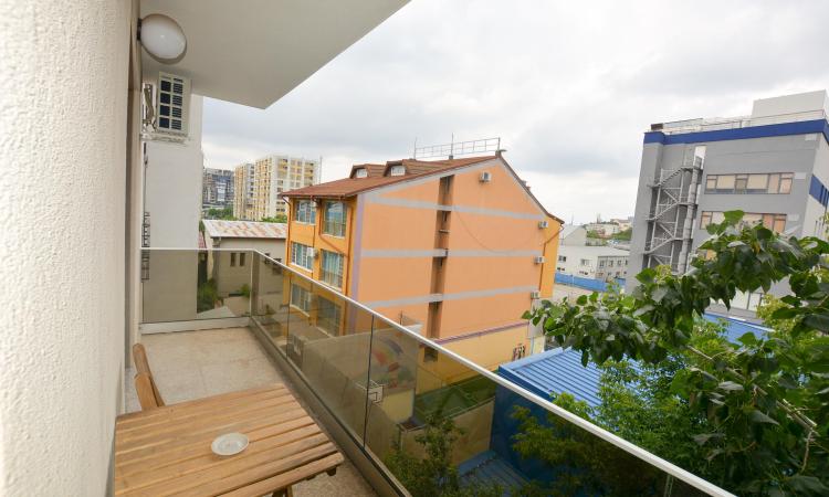 Vanzare ap 3 cam Aviatiei / Trifesti - mobilat Rovere Mobili