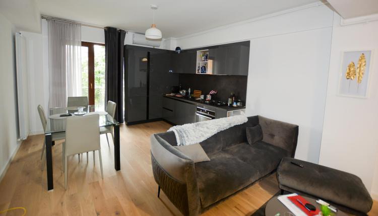 Vanzare ap 3 cam Aviatiei / Trifesti - mobilat Rovere Mobili