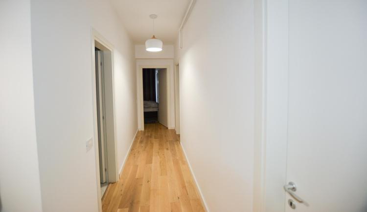 Vanzare ap 3 cam Aviatiei / Trifesti - mobilat Rovere Mobili