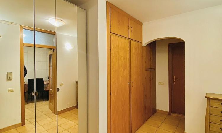 Inchiriere ap 2 cam - decomandat - etaj 1 / Aviatiei