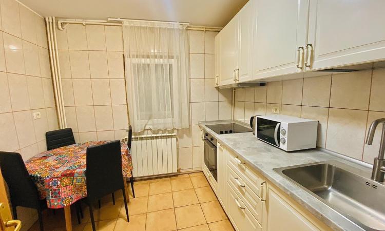Inchiriere ap 2 cam - decomandat - etaj 1 / Aviatiei
