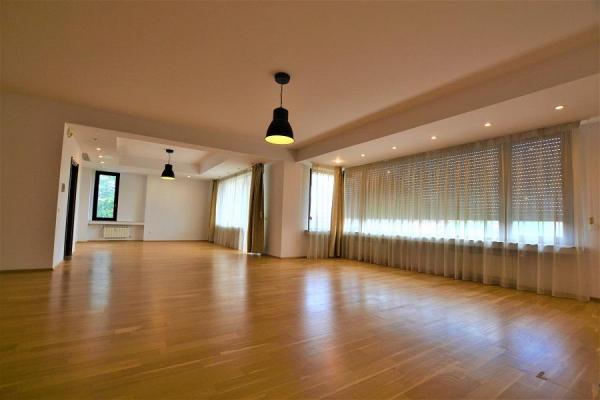 3 camere LUX 215 mp-Dorobanti Capitale Belgrad-Imobil 2008
