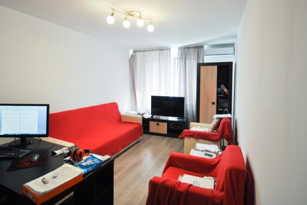 De inchiriat Apartament 3 Camere Zona Aparatorii Patriei
